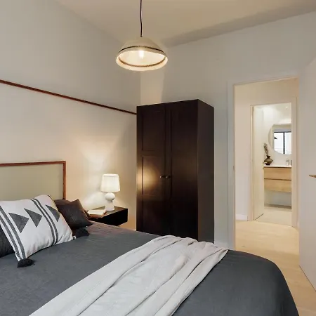 Garraf - 2 Bedrooms In Sant Gervasi *