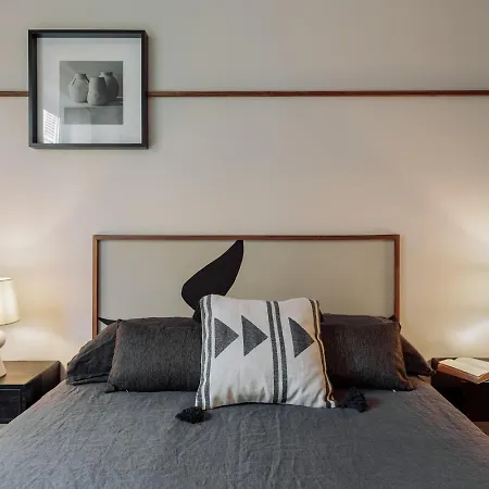 Garraf - 2 Bedrooms In Sant Gervasi Apartamento Barcelona
